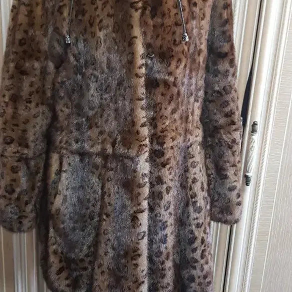 [BUNJANG] Leopard Print Wool Coat / 호피반코트