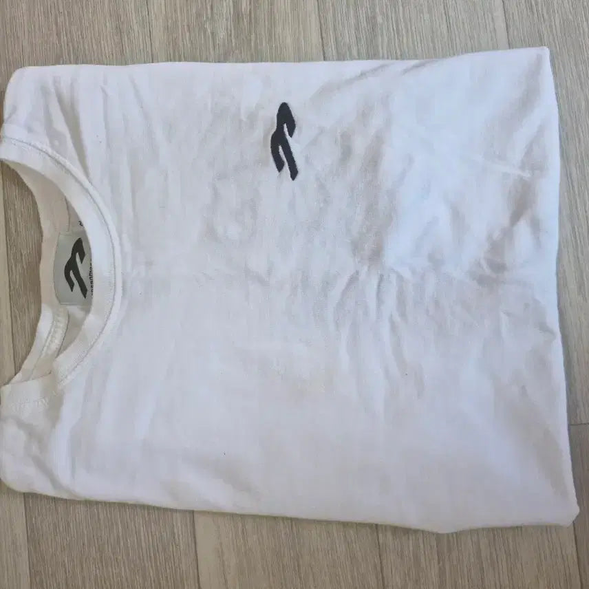 [BUNJANG] Basic White T-Shirt with Logo / 탄산마그네슘 반팔팝니다