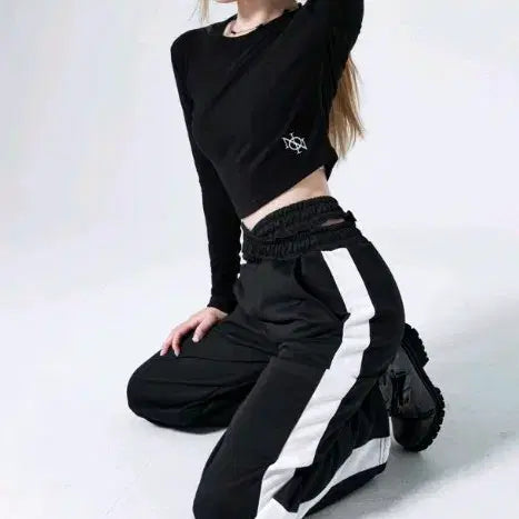 [BUNJANG] Non Code Black Cropped T-Shirt / 에이블리/지그재그 논 코드 크롭 티셔츠