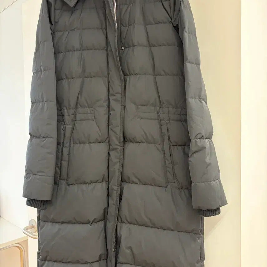 [BUNJANG] Theory Women's Black Padded Coat / 띠어리 theory 여자 패딩