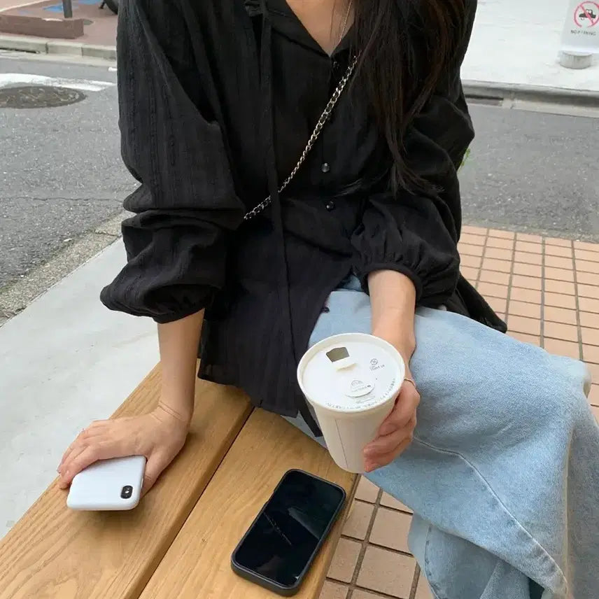[BUNJANG] V-Neck Frill Blouse / 브이넥 프릴 블라우스