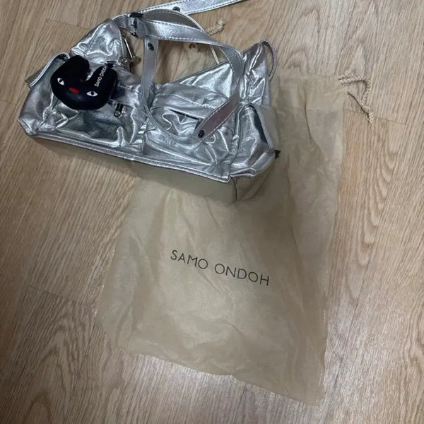 [BUNJANG] Semoondo Silver Mini Bag + Keychain Set / 세이모온도 미니백