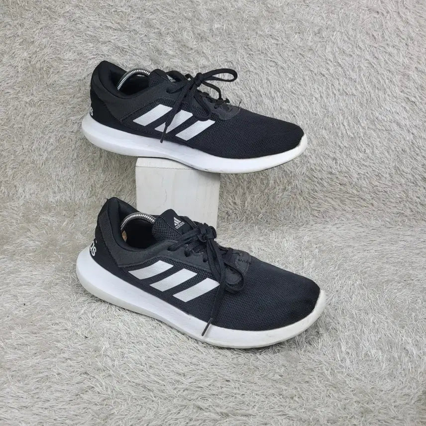 [BUNJANG] Adidas Core Racer Sneakers / 구제짱짱맨 250 아디다스 코어레이서 스니커즈
