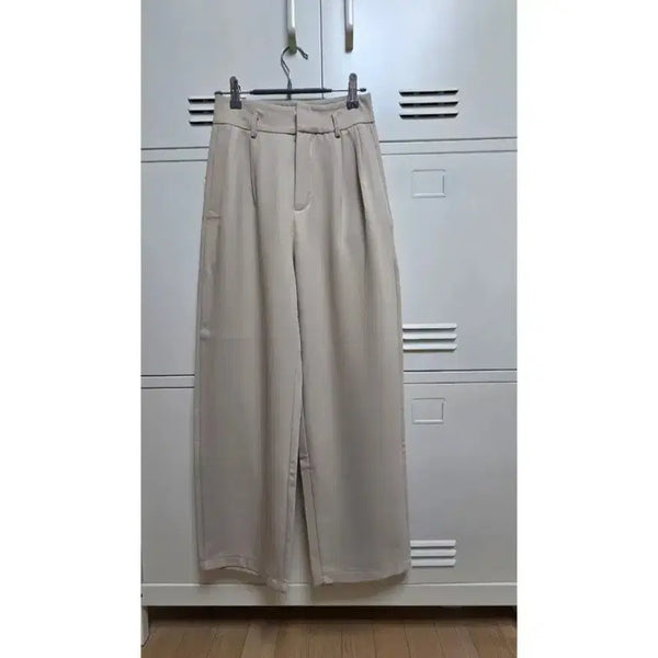[BUNJANG] Pintuck Basic Slacks / 핀턱 베이직 슬랙스 - 연베이지,S