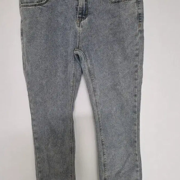 [BUNJANG] Two-Button Light Wash Skinny Denim Pants / 투버튼 연청 스키니 데님 팬츠