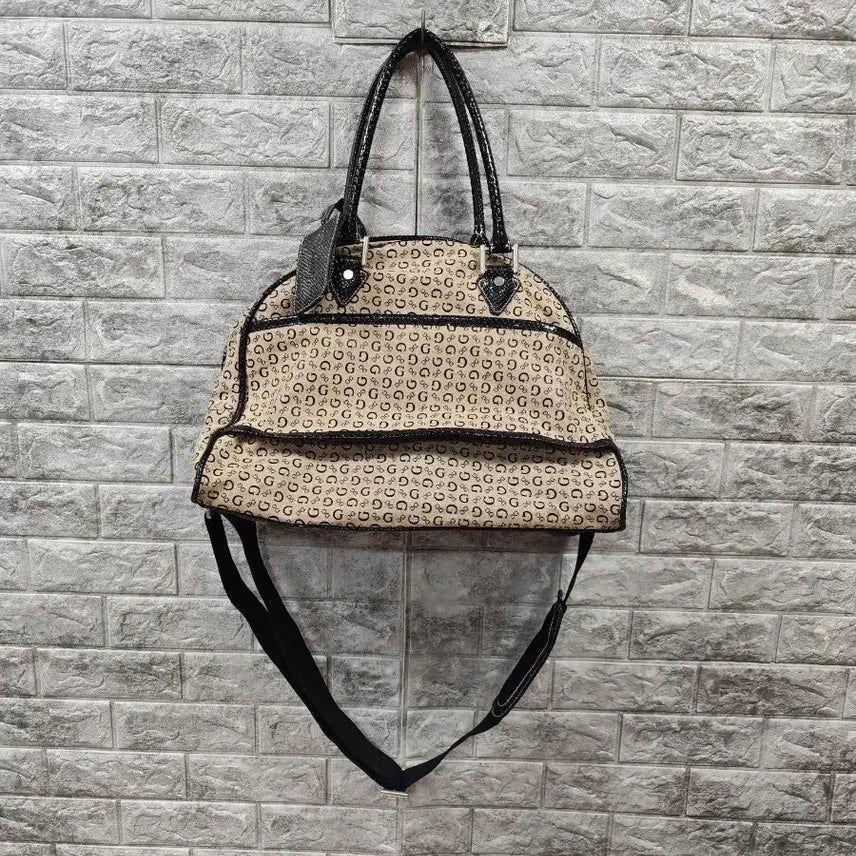 [BUNJANG] Guess Big Logo Shoulder Bag Beige / 게스 빅 로고 숄더백 베이지  사이즈 40*30