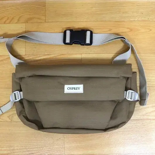 [BUNJANG] Osprey Wheeled Backpack Sling Bag (3 Compartments) / R198 새상품 오스프리 웨이스백 슬링백(수납3개)/가로30/세로20센치/사놀까