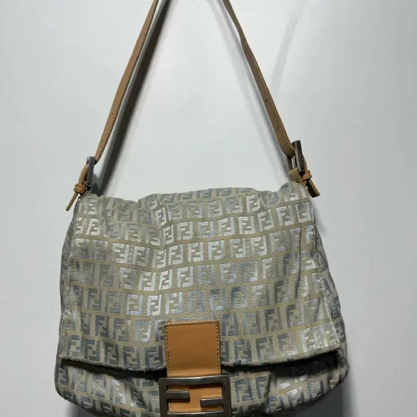 [BUNJANG] Fendi Baguette Bag Sky Blue / 펜디 바게트백 스카이블루