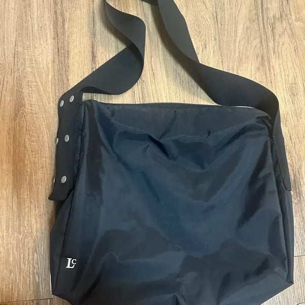 [BUNJANG] Low Classic Cross Bag Large Black / 로우클래식 크로스백 라지