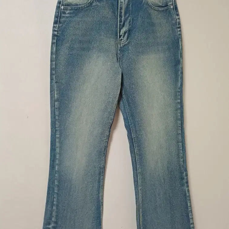 [BUNJANG] Washed Bootcut Denim Pants / 워싱 부츠컷 데님 팬츠