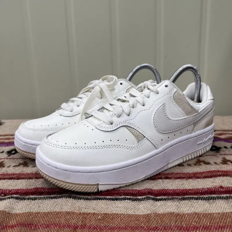 [BUNJANG] Nike Gamma Force White Sneakers (225) / 나이키 감마 포스 화이트 스니커즈 225 X03880