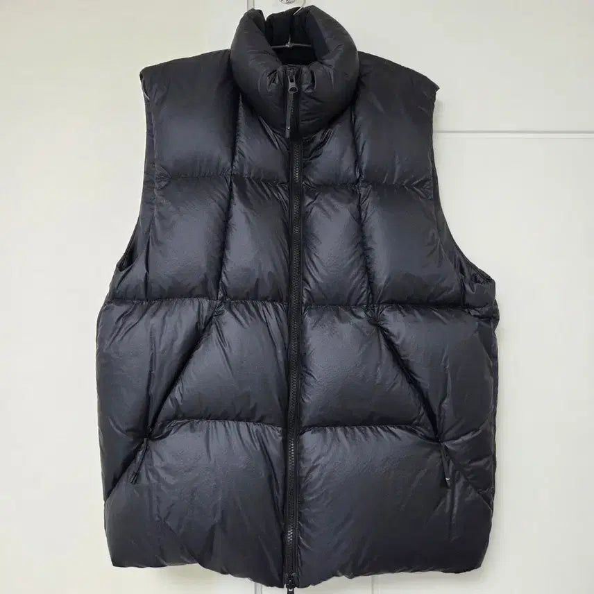 [BUNJANG] Goldwin Pertex Quantum Down Vest Black / [2] 골드윈 퍼텍스 퀀텀 다운 베스트 블랙