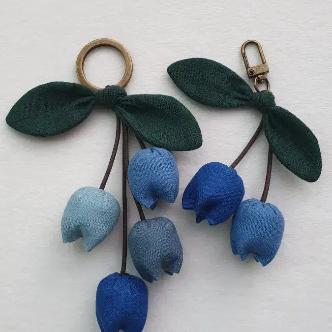 [BUNJANG] Handmade Tulip Charm Keychain Set (2 pcs) / 핸드메이드 튤립 키링/백참(2개 세트)