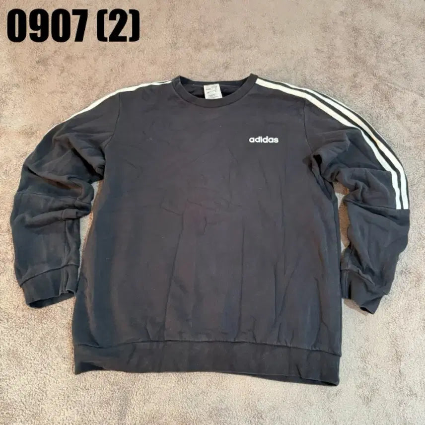 [BUNJANG] Adidas Three-Stripes Crewneck Sweatshirt Black / 아디다스 삼선 맨투맨 검정