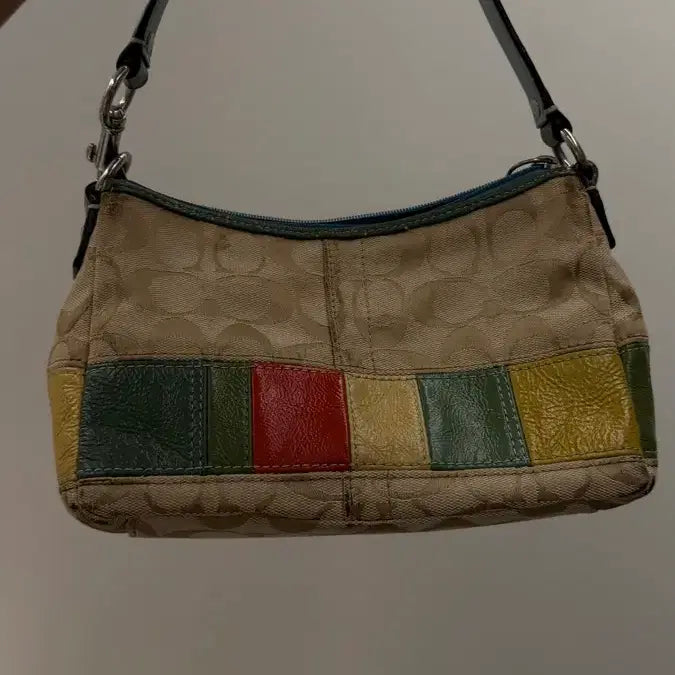 [BUNJANG] Coach Signature Patch Shoulder Bag / 코치 시그니처 패치 숄더백