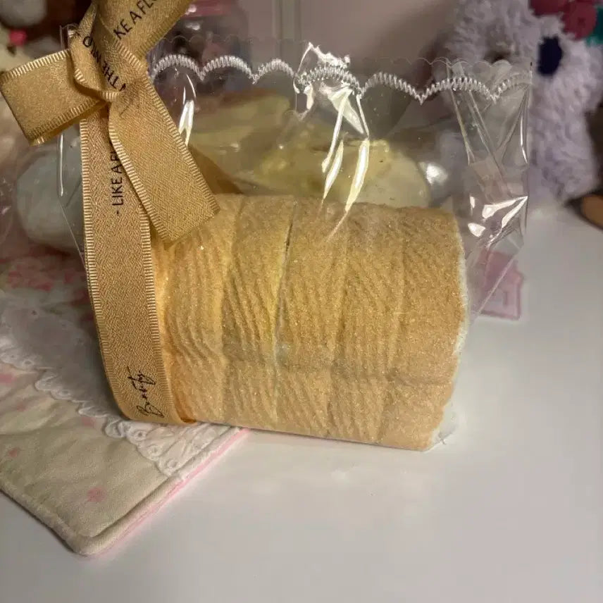 [BUNJANG] Custom Hello Kitty Bread Coin Purse / 택이네 키티식빵 설탕 커스텀