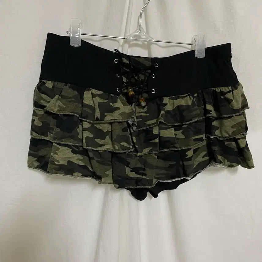 [BUNJANG] ROMWE Camo Layered Frill Skirt Pants / 카모 레이어드 프릴 스커트팬츠