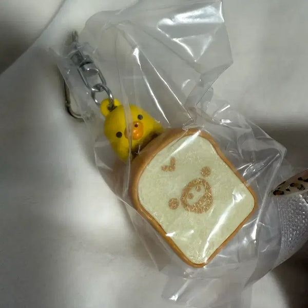 [BUNJANG] Kiiroitori Rilakkuma Bread Keychain / [키이로이토리 B] CGV 리락쿠마 식빵 키링