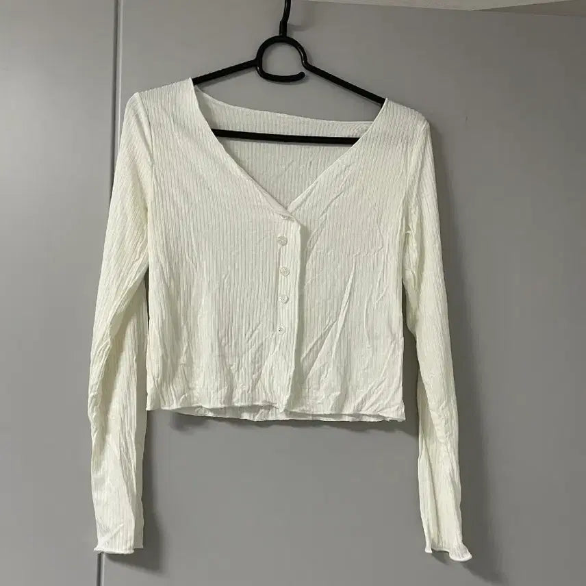 [BUNJANG] V-Neck Cropped T-Shirt / 브이넥 크롭 티셔츠