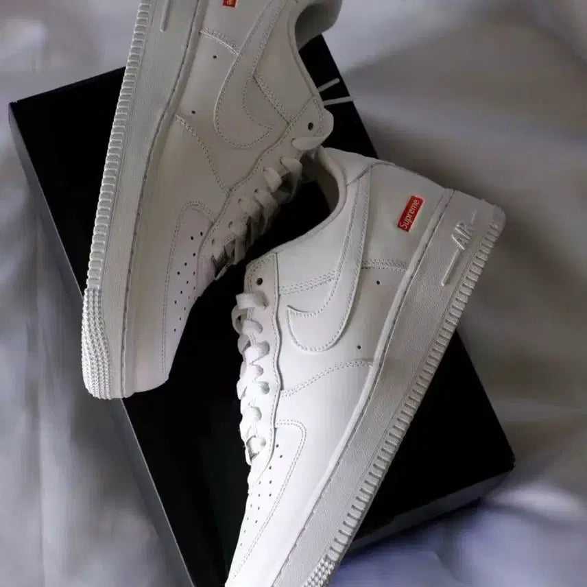 [BUNJANG] Nike x Supreme Air Force 1 Low White / 나이키 x 슈프림 에어포스 1 로우 화이트 270mm