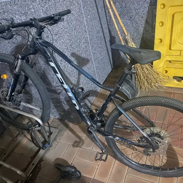 [BUNJANG] 2021 Cello XC10 MTB Bicycle with Deore Drivetrain / 첼로 xc10  MTB 자전거 21년식 데오레 구동계 판매교신