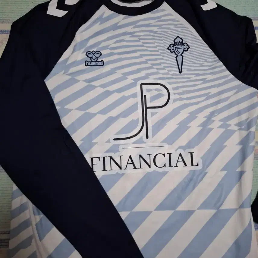 [BUNJANG] Hummel Celta Vigo Training Top / 험멜 셀타비고 트레이닝 탑