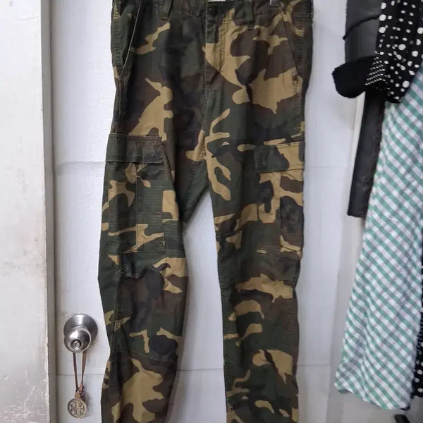 [BUNJANG] Carhartt Camouflage Cargo Pants / 칼하트 카고 팬츠30 32