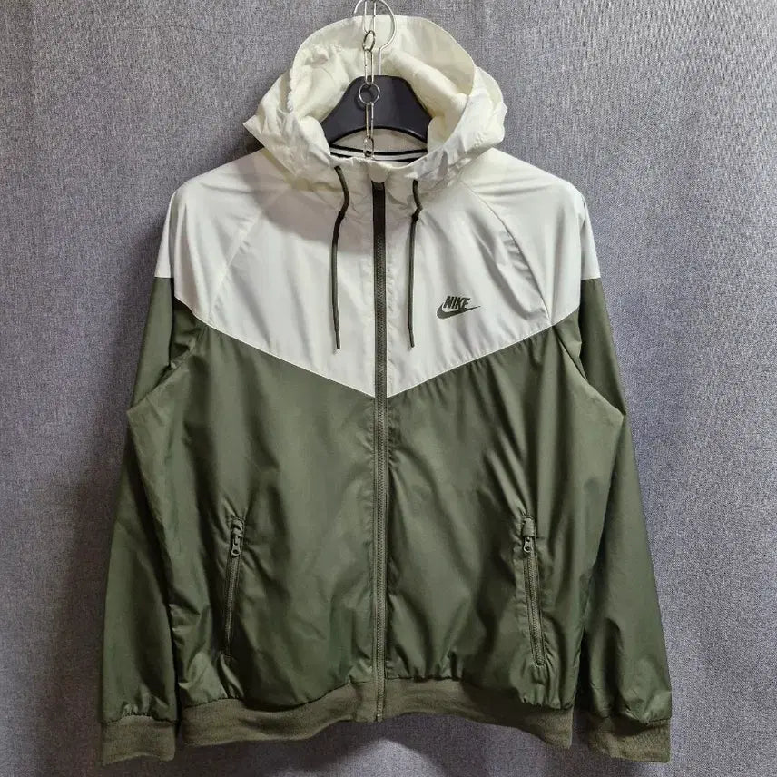 [BUNJANG] Nike Windrunner Jacket / 나이키 윈드러너 바람막이 자켓  100