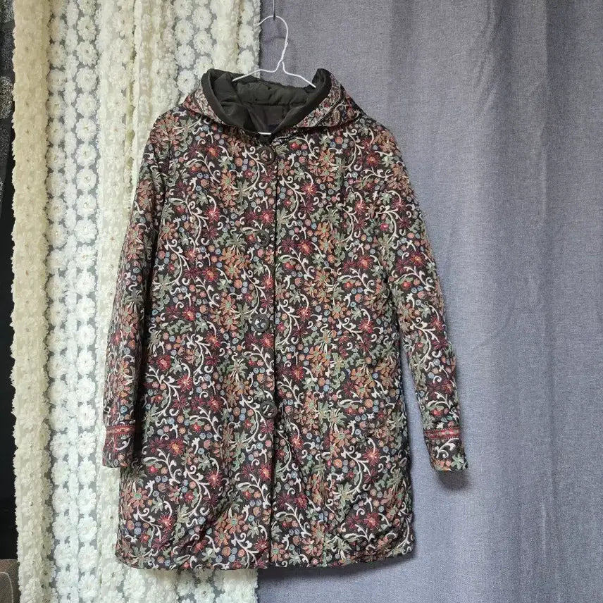 [BUNJANG] Andos.KL Flower Pattern Lightweight Hooded Coat / Andos.KL 플라워 패턴 경량 후드 코트