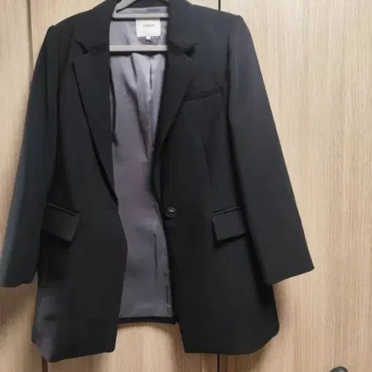 [BUNJANG] J.S Collections Black Blazer / 지센 블랙 블레이저