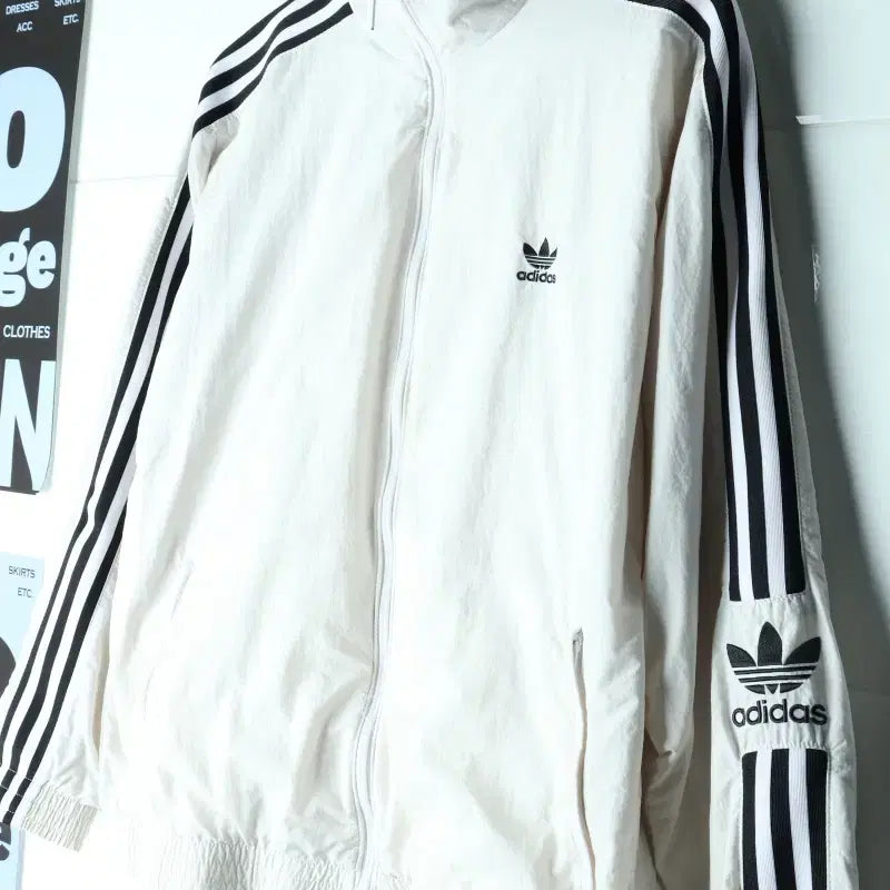 [BUNJANG] Adidas Full Zip Windbreaker Jacket White/Black H38733 / W(XL) 아디다스 집업 바람막이 점퍼자켓 흰검 대장급-H38733