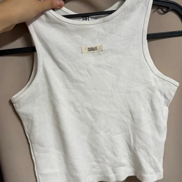 [BUNJANG] Rock Cake Sleeveless Top / 락케이크 나시