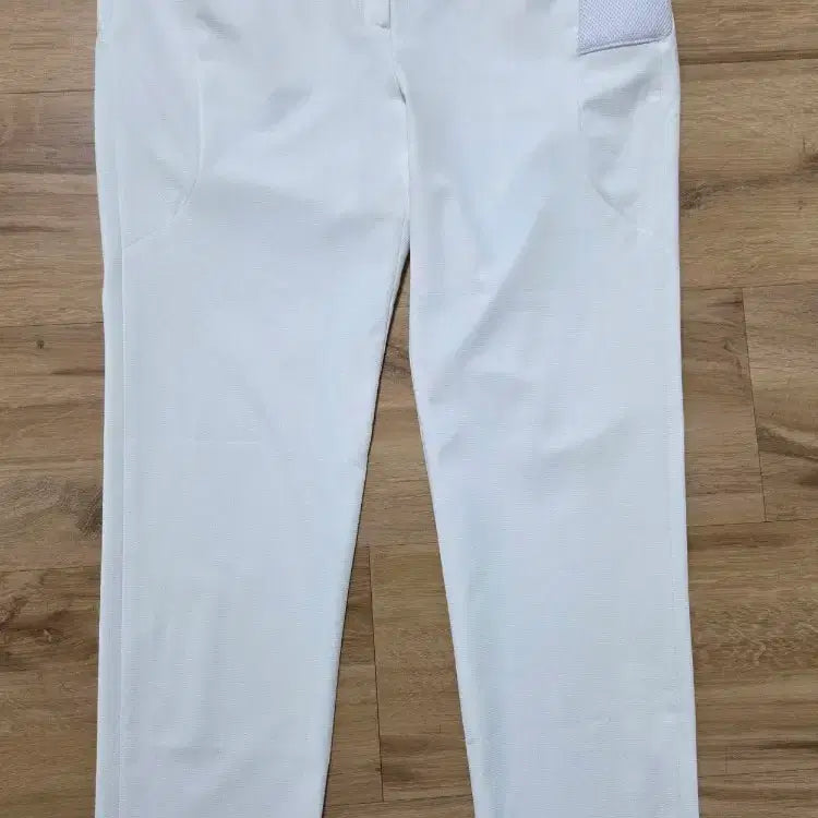 [BUNJANG] Castelbajac Women's Golf Pants Size 70 / 여성 골프웨어 (까스텔바작 70)