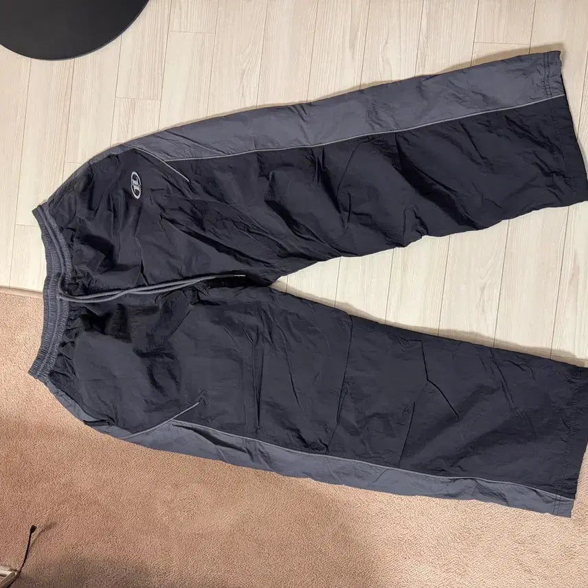 [BUNJANG] Born to Win Training Pants / (2) 본투윈 트레이닝 바지 판매합니다.