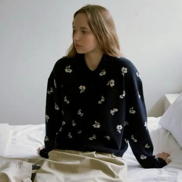 [BUNJANG] URAGO Flower Cardigan Navy / 유라고 플라워가디건 네이비
