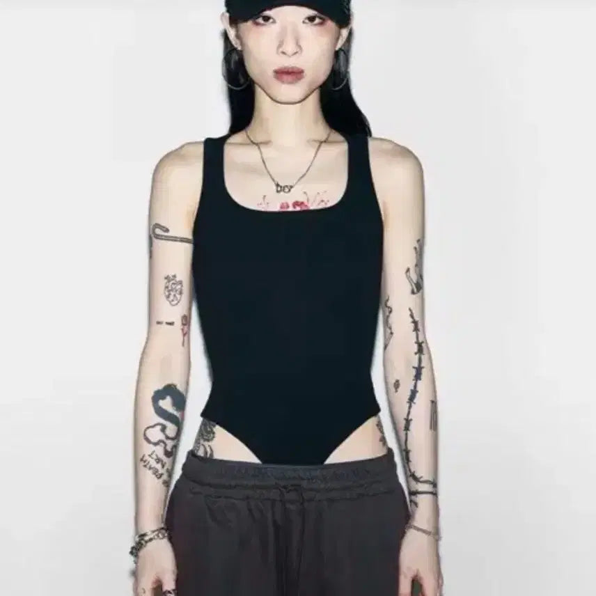 [BUNJANG] YEEL Basic Logo Bodysuit Black / Yeel basic logo bodysuit 바디수트 leey