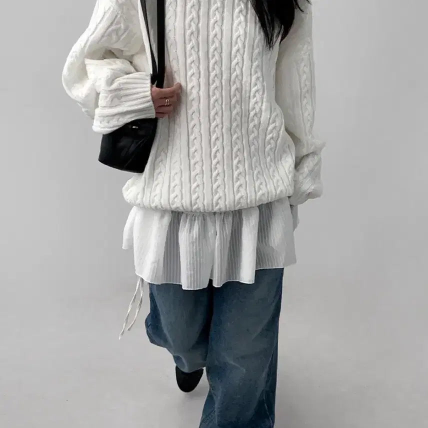 [BUNJANG] Manique Oversized Cable Knit Round Neck Sweater / 매니크 오버핏 꽈배기 라운드 니트