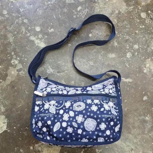 [BUNJANG] LeSportsac Navy Flower Pattern Crossbody Bag / 레스포삭 크로스백 가방