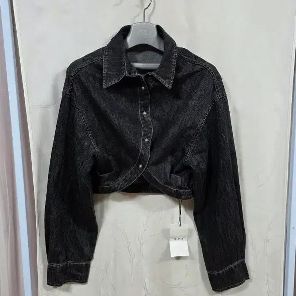 [BUNJANG] Stylish Cropped Denim Jacket (New) / 세련된숏데님자켓(새제품)55
