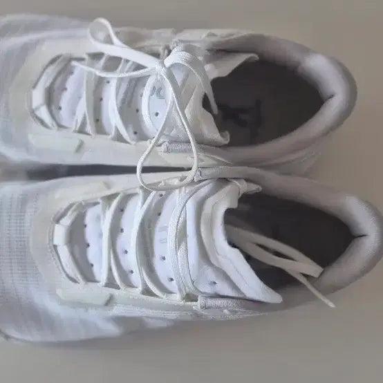 [BUNJANG] On Running Cloudmonster White 260 / 온러닝 클라우드몬스터  화이트 260