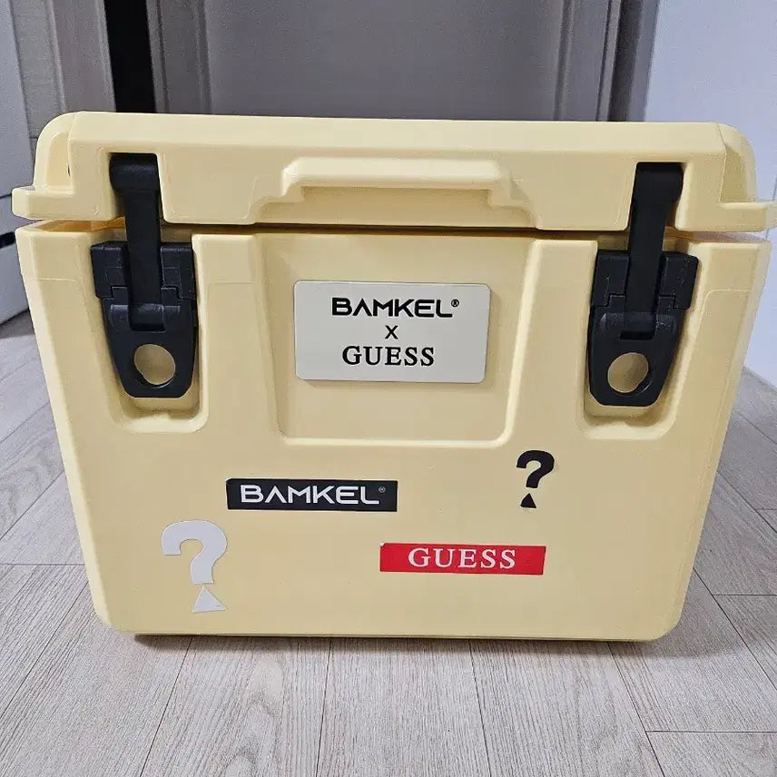 [BUNJANG] Guess x Bamkel 15qt Cooler Ice Box / 게스x밤켈 쿨러 15qt 아이스박스