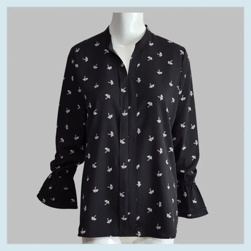 [BUNJANG] Flower Chiffon Blouse (Size 55) / 플라워 쉬폰 블라우스 (55사이즈)