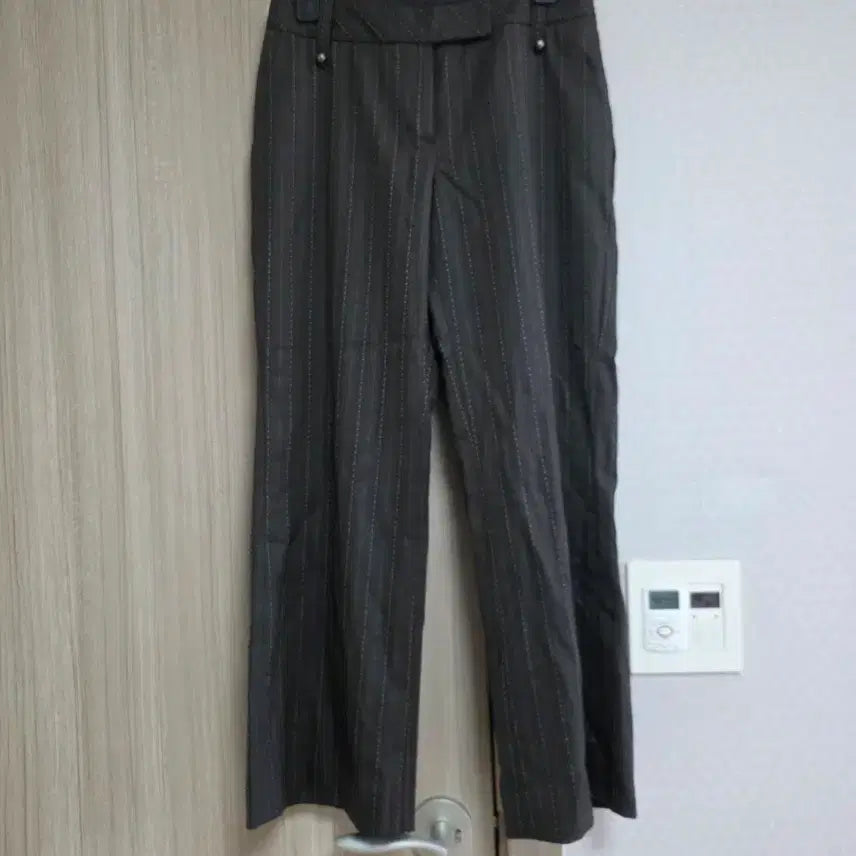 [BUNJANG] SYSTEM Pinstripe Slacks (Size 64/94) / 시스템   바지 64_94사이즈