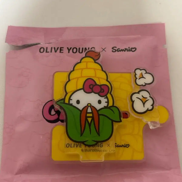 [BUNJANG] Hello Kitty Gangneung Corn Acrylic Stand / 올리브영 헬로키티 강릉 옥수수 아크릴 스탠드