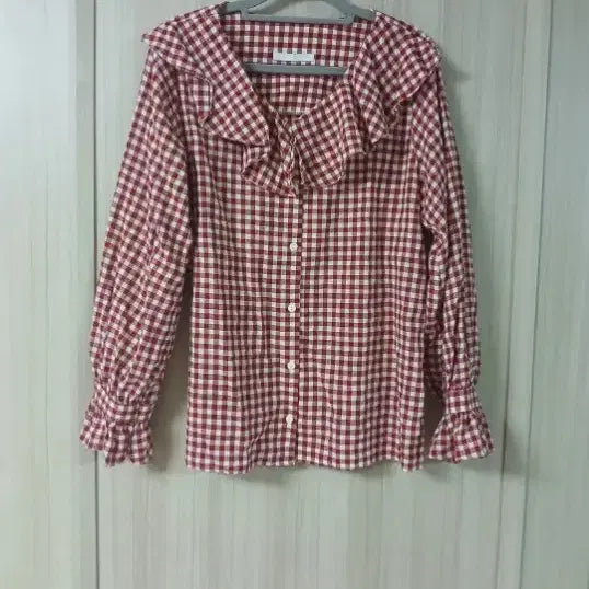 [BUNJANG] Red Frill Blouse / 레드프릴블라우스