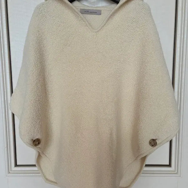 [BUNJANG] MOE Hooded Poncho Ivory One Size / MOE 부클 후드판쵸(아이보리-프리)