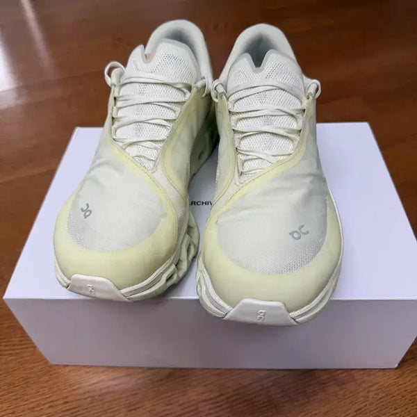 [BUNJANG] On Running x Paa Cloudmonster 2 Seedling White / 온 러닝 X 파프 클라우드몬스터 2 시들링화이트 275