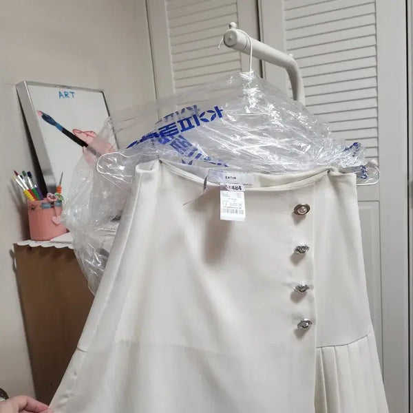 [BUNJANG] Satin Pleated Skirt / 첫 라이브쇼 기념방송 특가 (새상품/무료배송) 샤틴 플리츠 스커트