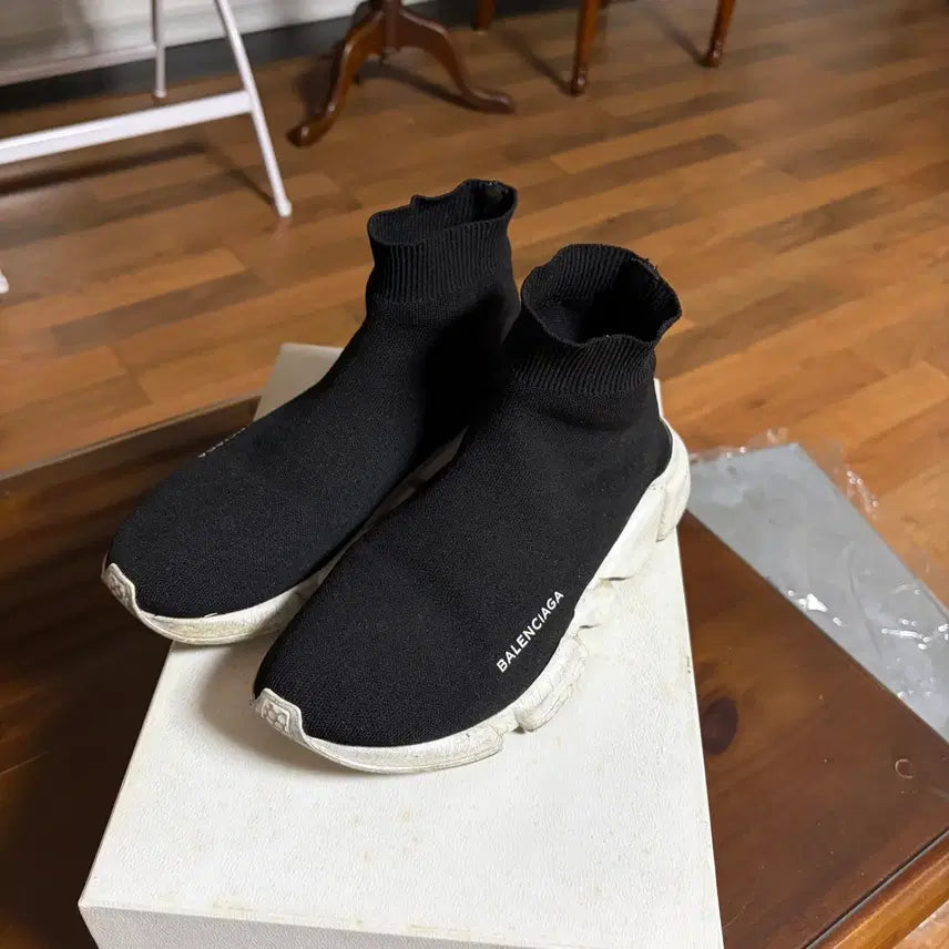 [BUNJANG] Balenciaga Speed Runner Original Edition Size 41 / 발렌시아가 스피드러너 초판 41