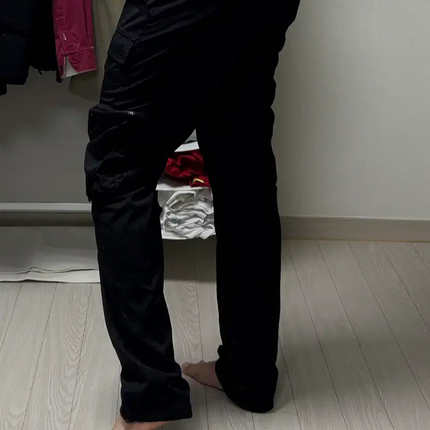 [BUNJANG] Black Nylon Cargo Pants / 블랙 나일론 카고팬츠